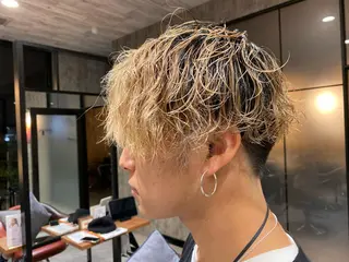 パーマ メンズ Kobayashi ハイライト/ショートのヘアスタイル
