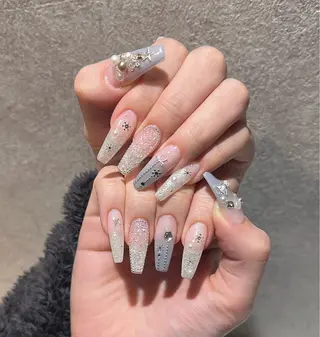 ネイル She nail studio 原宿店所属・🧸原宿の美フォルム ネイリスト🧸いいだのネイルデザイン