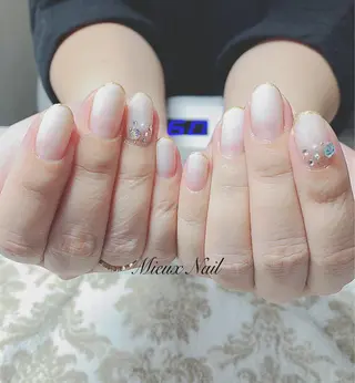 ネイル 市川 麻衣子のネイルデザイン