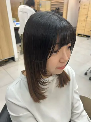 セミロング 🖤韓国風顔周り / TAMAMI🖤のヘアスタイル