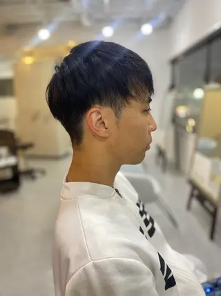 ショート 越坂部 桃子のヘアスタイル