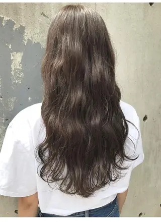 ロング カラー 透明感・艶カラー/ 坂田友梨奈のヘアスタイル