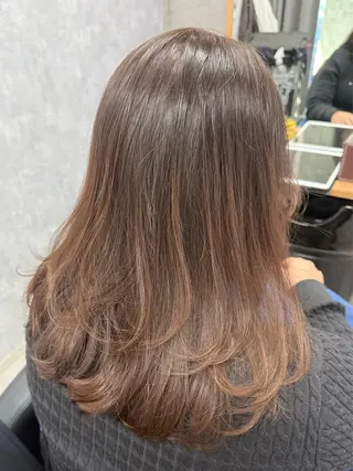 ミディアム ハイトーン×艶カラー 🤍MIZUKIのヘアスタイル