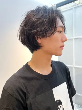 ミディアム パーマ 顔周りレイヤー🌈 透明感カラ⭐️RENのヘアスタイル