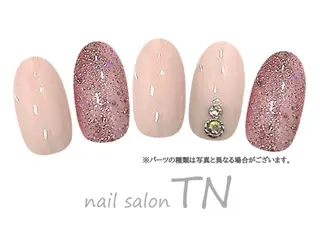 ネイル 矢川 まどかのネイルデザイン