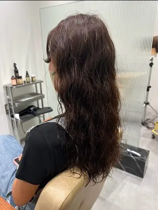 パーマ ハイトーン／ レイヤー／ボブのヘアスタイル