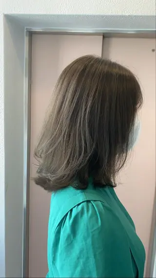 カラー La fith hair letter所属・西山 花のヘアスタイル