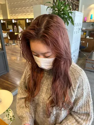 カラー AGREE Momokaのヘアスタイル