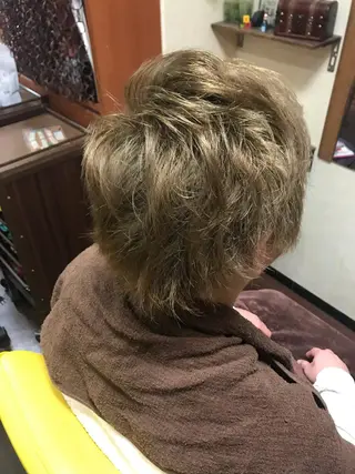 ショート カラー Hair Make  feel   フィール所属・森下 麻美子のマツエク・マツパデザイン