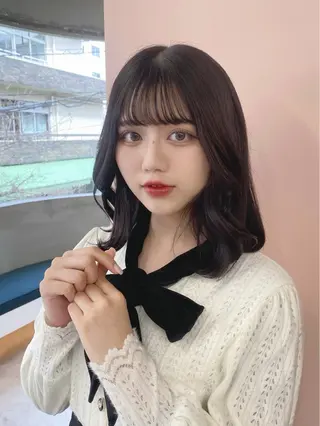 セミロング カラー ayaka♡ 柔らかカラーのヘアスタイル