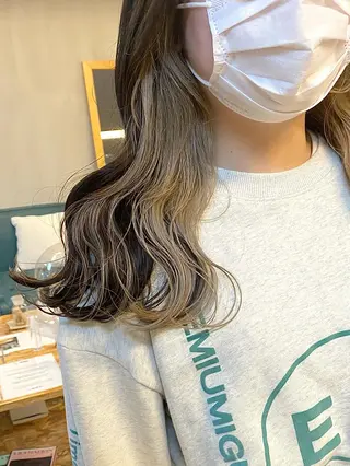 セミロング カラー パーマ ヘアアレンジ ハル🌸柔色/ ブリーチなし/艶髪のヘアスタイル