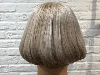 ミディアム 八木 文子のヘアスタイル