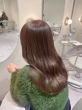 セミロング 廣岡 采音のヘアスタイル