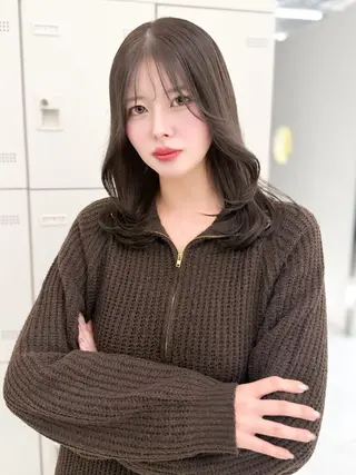ミディアム カラー ヘアアレンジ 縮毛矯正🤍 韓国ヘア/ひかりのヘアスタイル