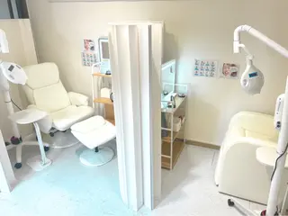 メンズ マツエク・マツパ NAホワイトニング溝の口店所属・NAホワイトニング 溝の口店のエステ・リラクイメージ