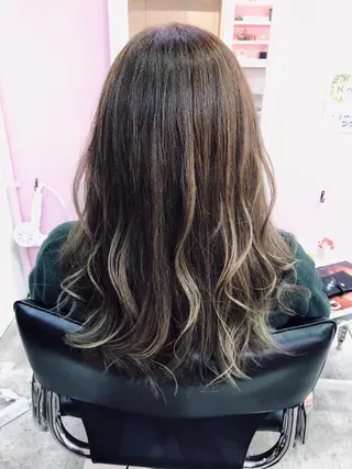 ロング カラー 浦山 和之のヘアスタイル