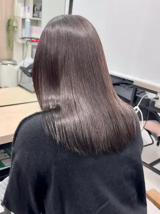 ロング LOWRL(ロウル)所属・💍縮毛矯正特化 🫧小山内寛季のヘアスタイル