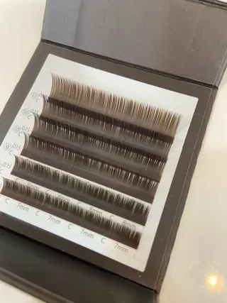 マツエク・マツパ カットスタジオピエロ所属・若江岩田マツエク SUNのマツエク・マツパデザイン