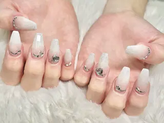 ネイル FILL nail古河店所属・FILL nail SHIORIのネイルデザイン
