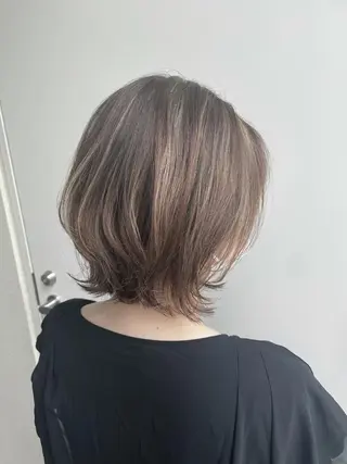 ミディアム カラー まつげ兼任しもさこ 🌟レイヤー得意のヘアスタイル