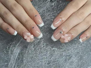 ネイル More Glam 池袋東口店のネイルデザイン