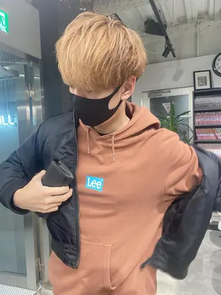 ミディアム カラー ヘアアレンジ メンズ #ブリーチカラー Akihoのヘアスタイル