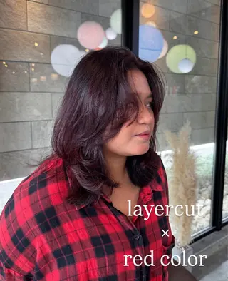 ミディアム カラー 山本 望華のヘアスタイル