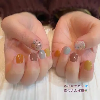 ネイル 森のさんぽ道所属・ショートネイル 森のさんぽ道のネイルデザイン