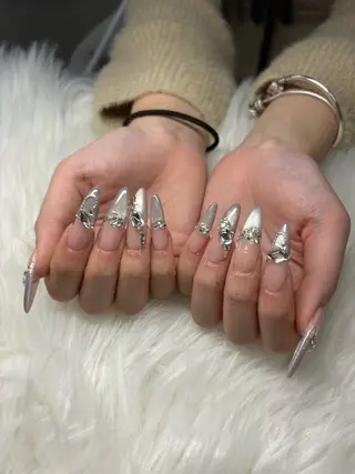 ネイル SHION  のネイルデザイン