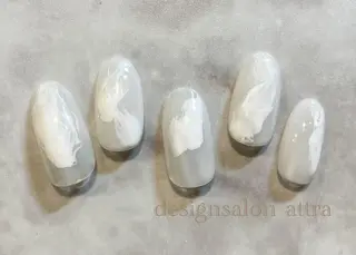 ネイル 根津 綾子のネイルデザイン