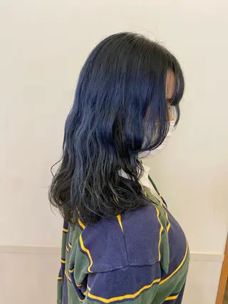 セミロング カラー 🐺ウルフ/レイヤー 似合わせ‎🤍沙羅のヘアスタイル