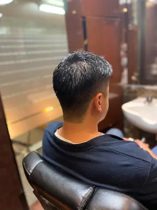 ショート ヘアアレンジ メンズ HIRO GINZA barber shop神楽坂店所属・波岡 萩斗のヘアスタイル