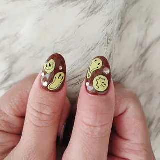 ネイル RUNWAY 　　の眉毛・アイブロウイメージ