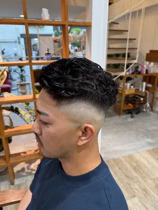 ショート パーマ メンズ peakshair所属・髪質改善/メンズパ ーマ𝒀𝑼𝑻𝑶のヘアスタイル