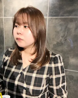 セミロング カラー ヘアアレンジ ainico+所属・メンズ特化✂️栗原 侑也のヘアスタイル