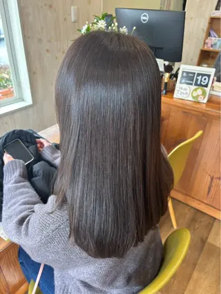 ロング 大久保 藍梨のヘアスタイル