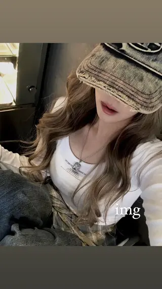 ロング 艶髪ハイトーンカラー 渋谷🎀ririkaのヘアスタイル