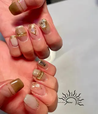 ショート ネイル n.s _shineのネイルデザイン
