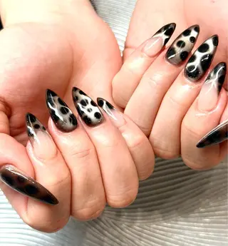 カラー RUBY NAIL& BEAUTY SPAのネイルデザイン