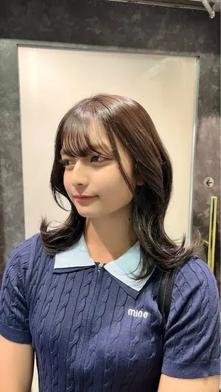 ミディアム カラー 新宿/アシスタント AiNAのヘアスタイル