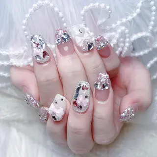 ネイル リリ 奈🎀のネイルデザイン