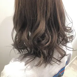 ミディアム GO TODAY SHAiRE SALON原宿Stella店所属・GO TODAY シェアサロンのヘアスタイル