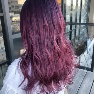 ロング カラー 岸下 理緒のヘアスタイル