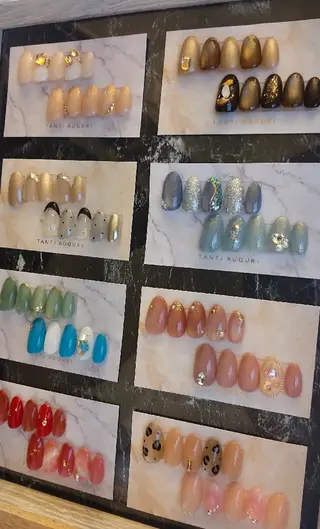 ネイル Éva nail salon所属・Éva nail MARIのネイルデザイン