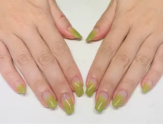 ネイル Mule Beauty Salon所属・ミュール ビューティーサロンのネイルデザイン