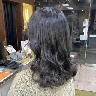 ミディアム three若林 那津のヘアスタイル