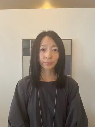 ミディアム unfeigned02所属・おーした /カットモデル伏見栄のヘアスタイル