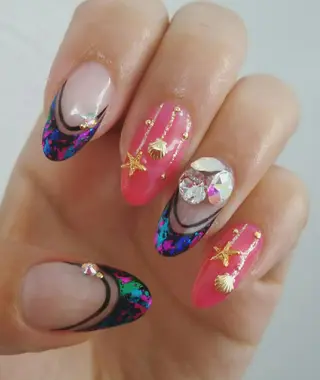 ネイル MiRanda Nail所属・MiRanda 保坂 舞のネイルデザイン