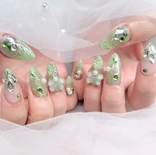 ネイル 🌺 NANAMI 🌺のネイルデザイン