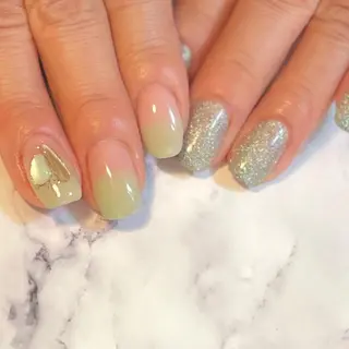 ネイル KOMINE TOMOKOのネイルデザイン